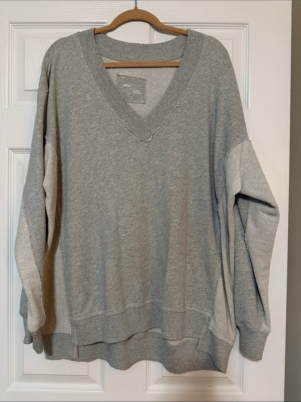 aerie Light Gray V-Neck Sweatshirt Sweater